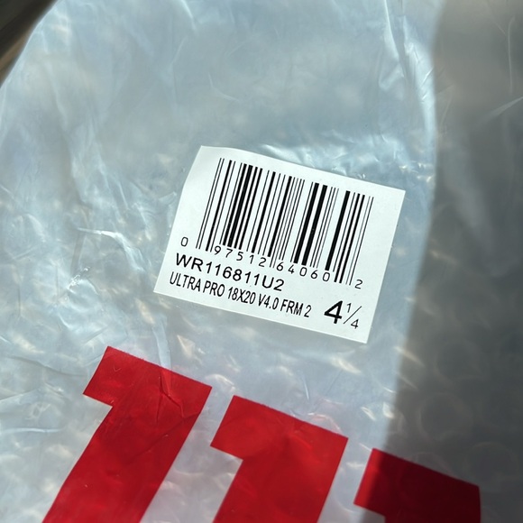 NWT Set of Wilson Ultra Pro 18x20 v4, Grip 2 ( Two rackets) - Picture 11 of 14